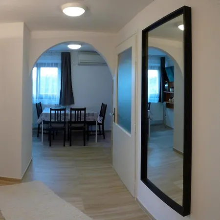 Abakusz Apartmans Free Air Conditioning & Parking 公寓 巴拉顿菲赖德