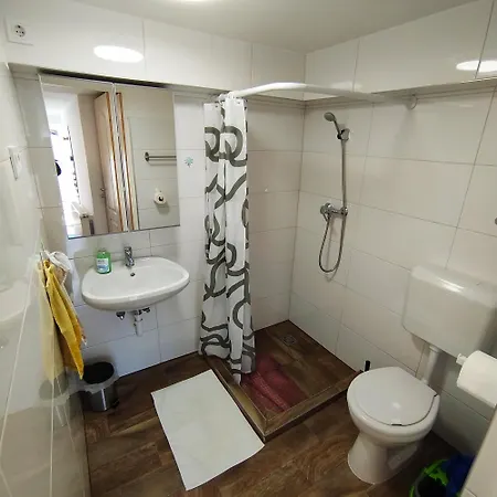 Abakusz Apartmans Free Air Conditioning & Parking Apartamento *