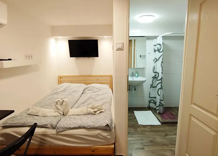 Abakusz Apartmans Free Air Conditioning & Parking Apartment